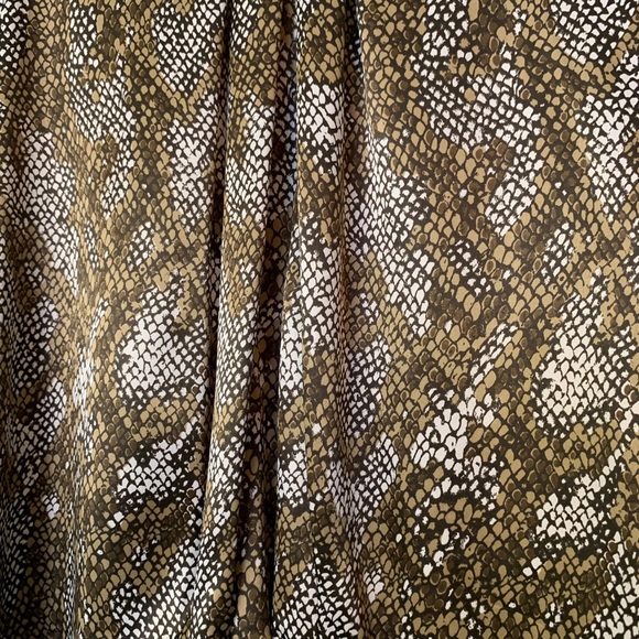 Nicola Vintage Brown Tan Long Sleeve Blouse with NeckTie Women's Size 16 - Picture 5 of 9